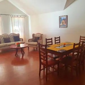 Aeropuerto La Aurora Apartamento